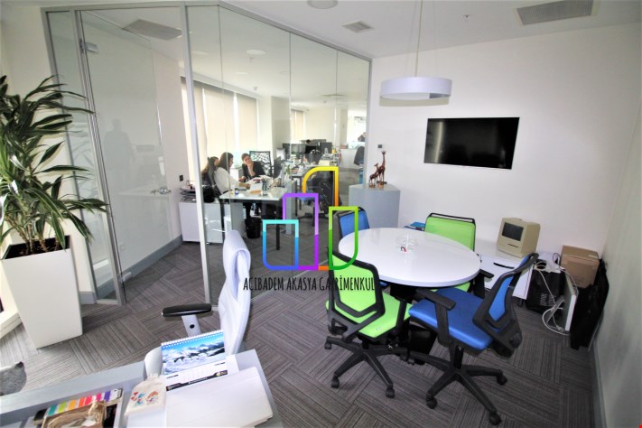 Akasya Acıbadem Ofis Kule Dekorasyonlu 210 M2 Ticari Ofis Yatırımlık!!
