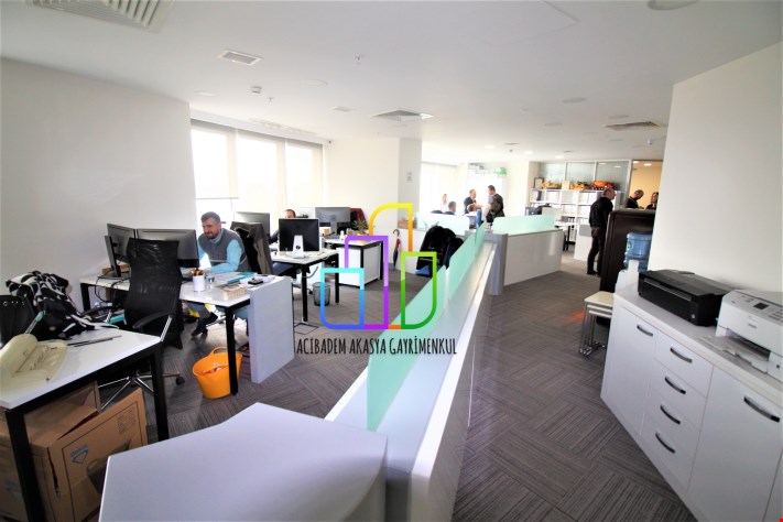 Akasya Acıbadem Ofis Kule Dekorasyonlu 210 M2 Ticari Ofis Yatırımlık!!
