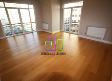 Emaar Square 2+1 132 m2 residence bloklarda satılık daire 