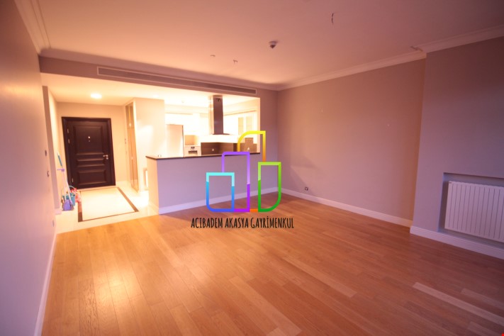 Emaar square de satılık 2+1 140 m2 Boş - İt s ready to move 