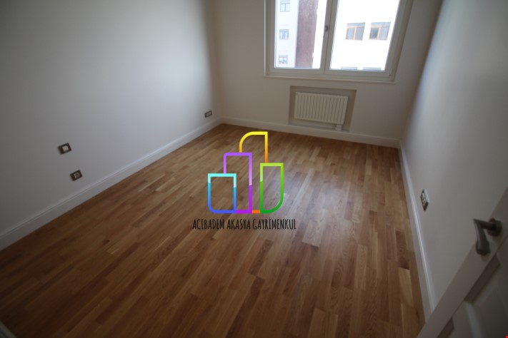 Emaar Square 2+1 Residence High Floor Block Mall View Opportunity