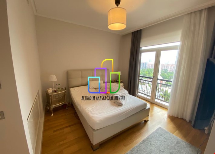 Emaar square de 1+1 dubleks satılık 105 m2 Daire 