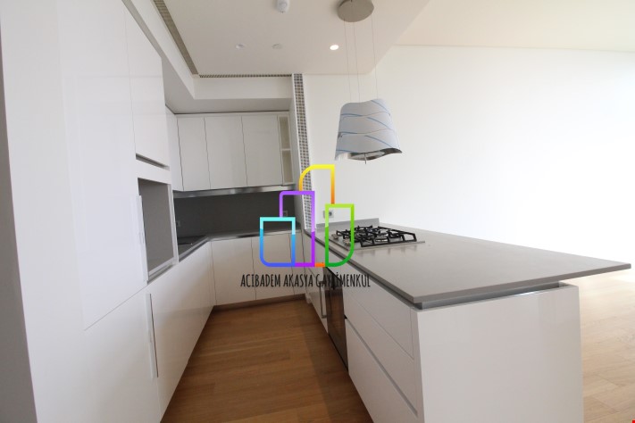 Emaar Square 1+1 Balcony Available Citizenship READY TO MOVE!!!