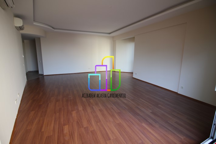 Akasya Acıbadem 3+1 Koru Etabı 164 M2 Genis Balkonlu Oturuma Hazır