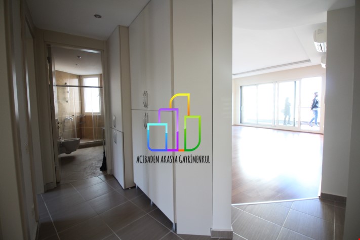 Akasya Acıbadem 3+1 Koru Etabı 164 M2 Genis Balkonlu Oturuma Hazır