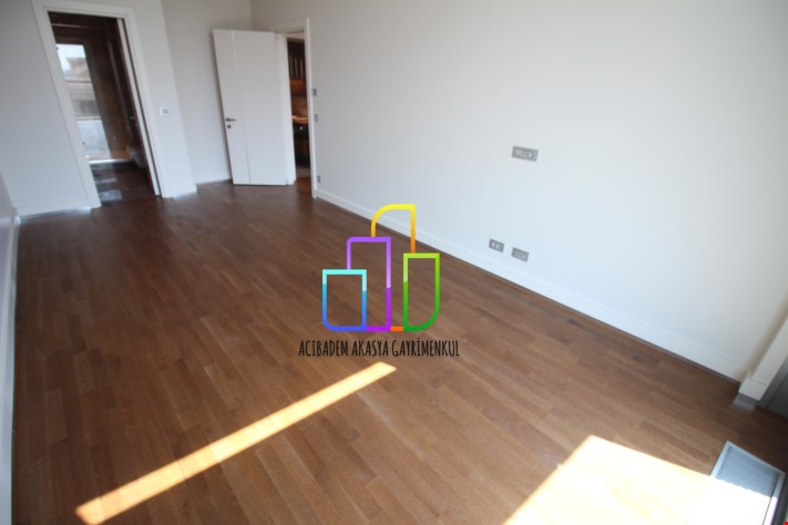 Emaar Square 2+1 144 M2 Biggest Type Heights Available Citizenship