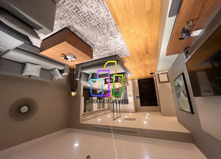 Emaar Square de 1+1 satılık daire - 96 m2 Flat For Sale 