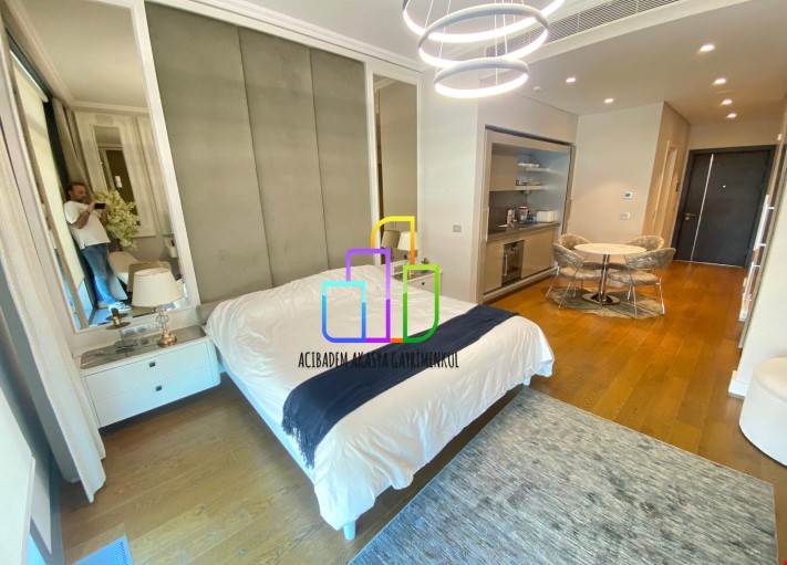 Emaar square de satılık 1+0 daire 50 m2 Flat 