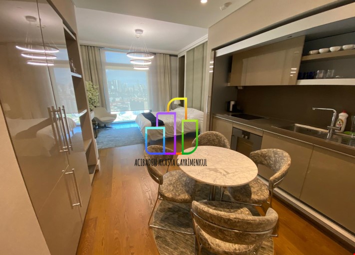 Emaar square de satılık 1+0 daire 50 m2 Flat 