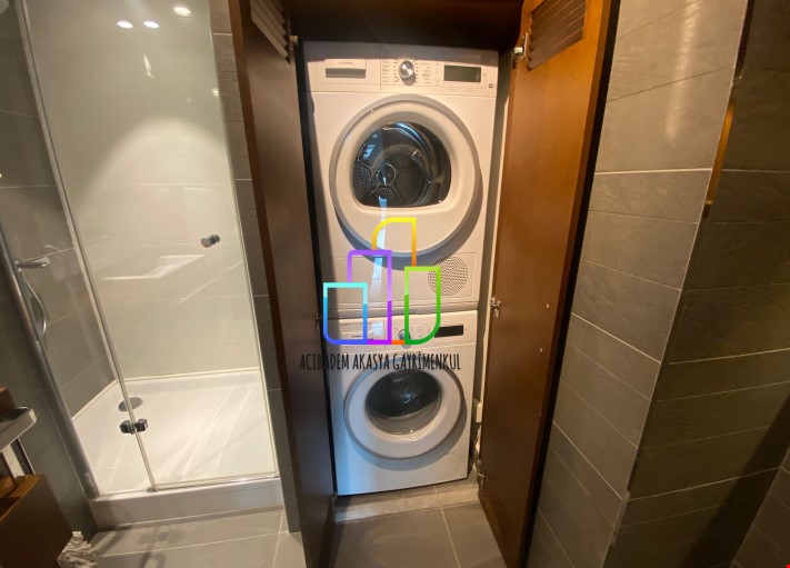 Emaar square de 2+1 Heights blokta 120 m2 Flat  avm manzaralı 