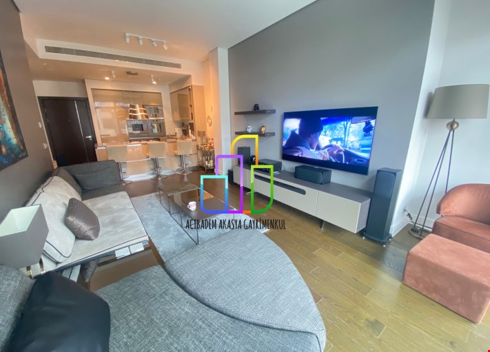 Emaar square de 2+1 Heights blokta 120 m2 Flat  avm manzaralı 