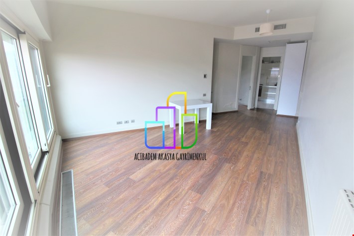 Akasya Acıbadem 1,5+1 Göl Kule 86 M2 BOŞ OTURUMA HAZIR YATIRIM FIRSATI