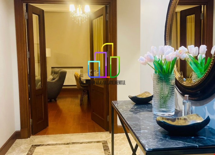 Emaar Square 2,5+1 On Sale Fully Furnished With Maid Room Empty!!!