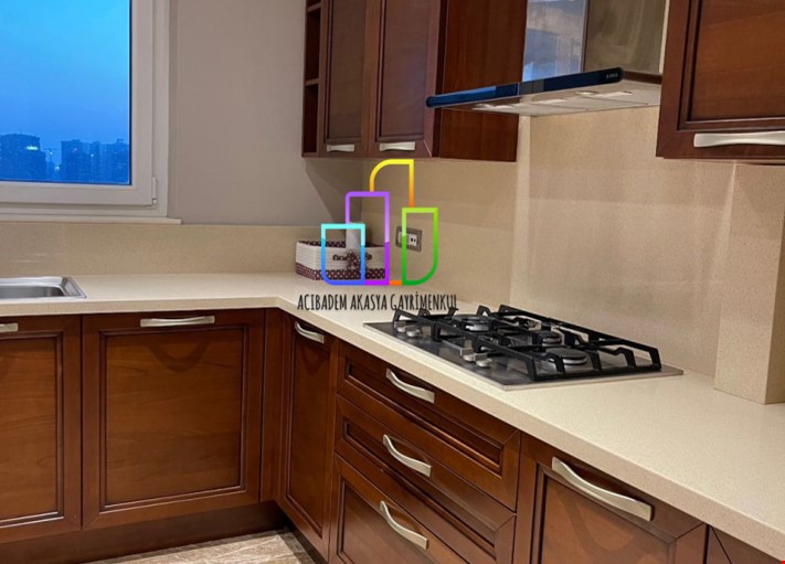 Emaar Square 2,5+1 On Sale Fully Furnished With Maid Room Empty!!!