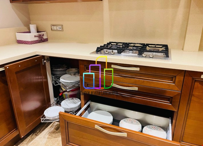 Emaar Square 2,5+1 On Sale Fully Furnished With Maid Room Empty!!!