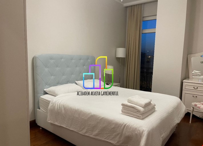 Emaar Square 2,5+1 On Sale Fully Furnished With Maid Room Empty!!!