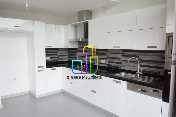 3.5+1 222m2 AKASYA ACİBADEM GÖL ETABI YATAY da TERASLI DUBLEKS