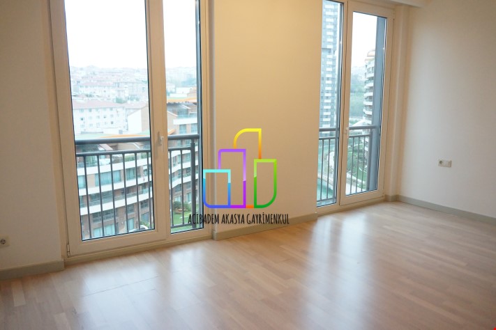 3.5+1 222m2 AKASYA ACİBADEM GÖL ETABI YATAY da TERASLI DUBLEKS