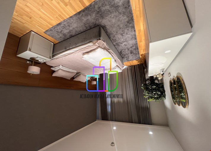 Emaar Square de 1+1 eşyalı satılık 96 m2   