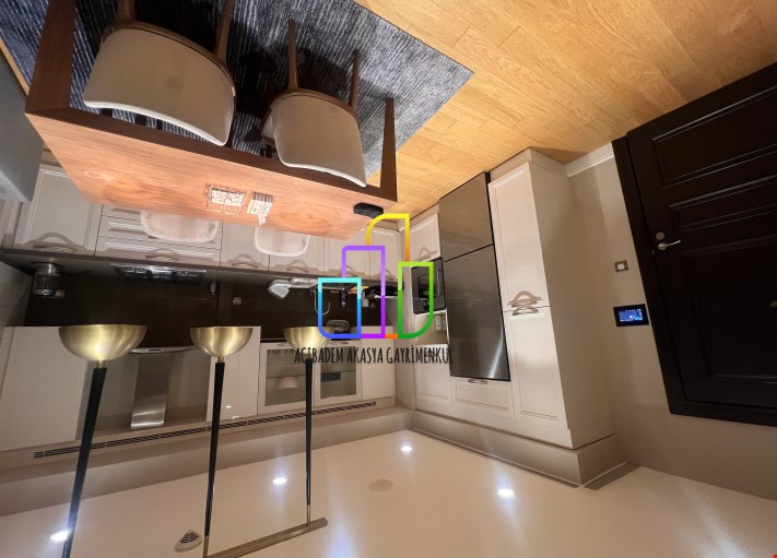 Emaar Square de 1+1 eşyalı satılık 96 m2   