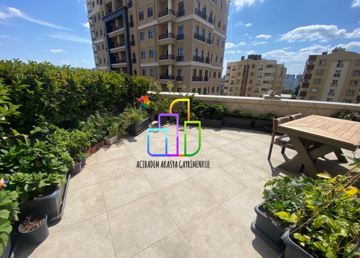 Emaar Square 3,5+1 220  M2 BÜYÜK TERASLI Oturuma Hazır!!!!!!!!!