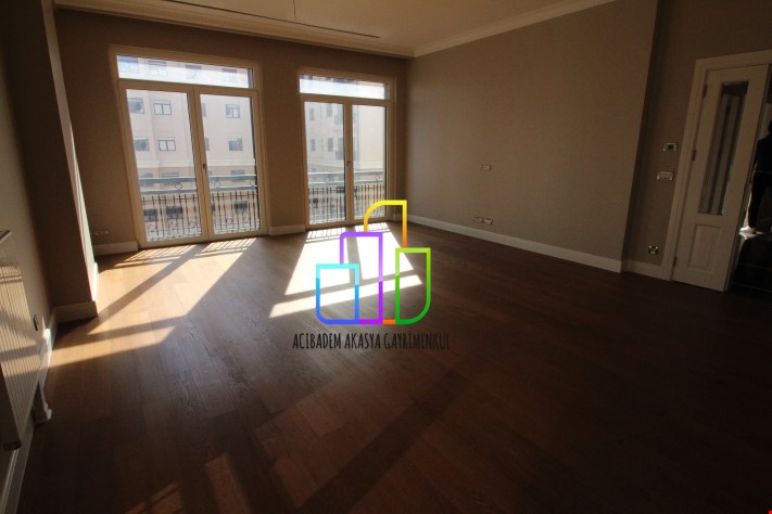 Emaar square de 3+1 fırsat fiyatlı BOŞ 