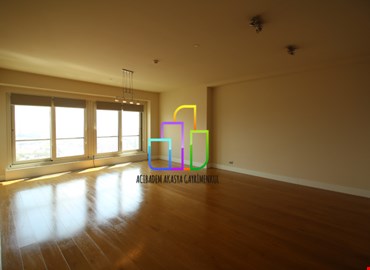 Akasya Acibadem Kent Etabı Kent Kule Tower da  2.5+1 180m2 SATILIK 