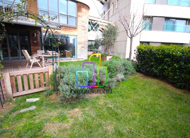 Akasya Acıbadem de Tek Bahçe Katı 155 m2 NET 4+1 